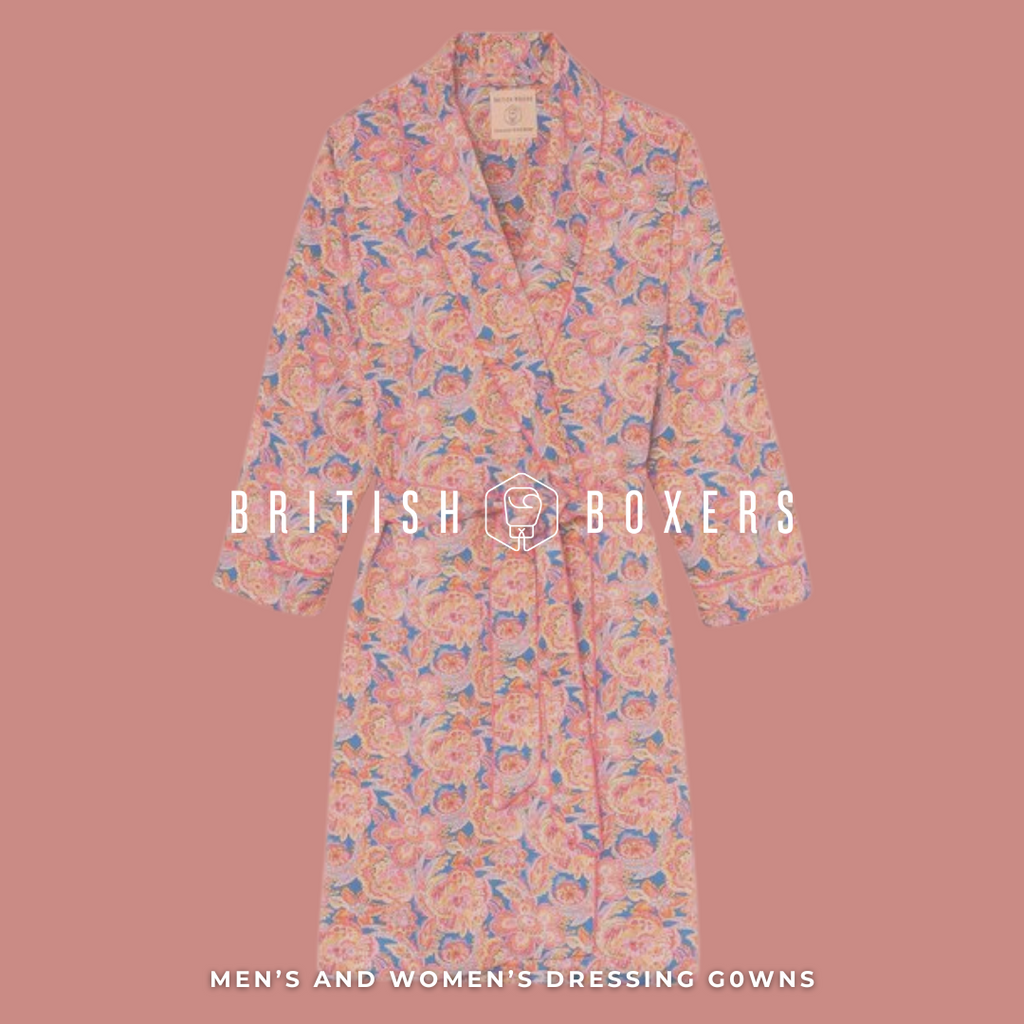 How do dressing gowns differ for men and women?