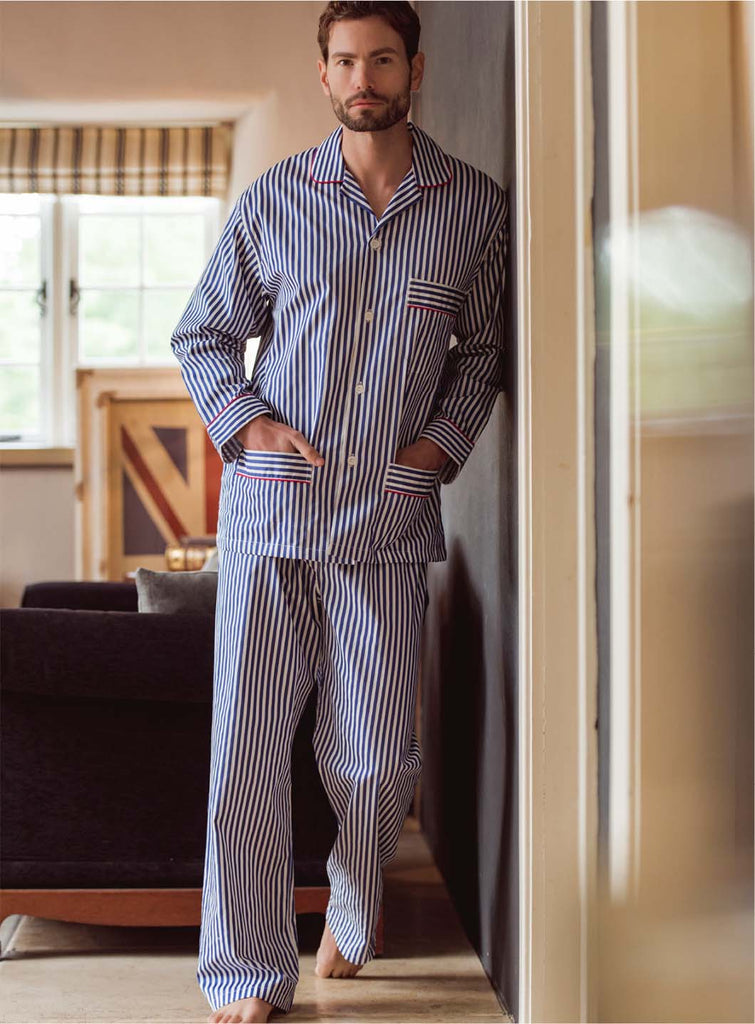 Spell Pyjamas Pyjamas or Pajamas