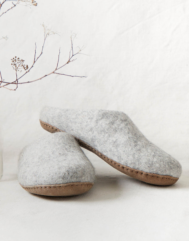 Men's Handmade Eco Felt Suede Sole Mule Slippers – Light Ash - British Boxers