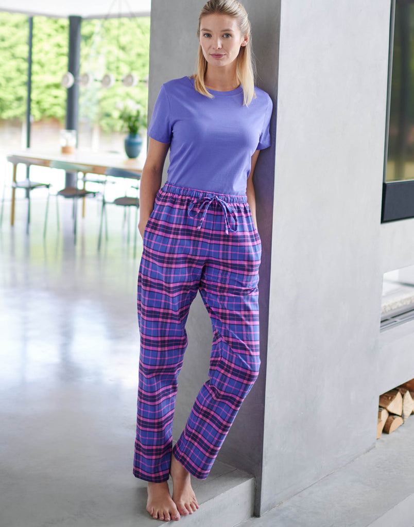 W_PJ_Trousers_Lomond_Tartan_Medium_Fit_Tee_Purple_Haze_1_1.mp4