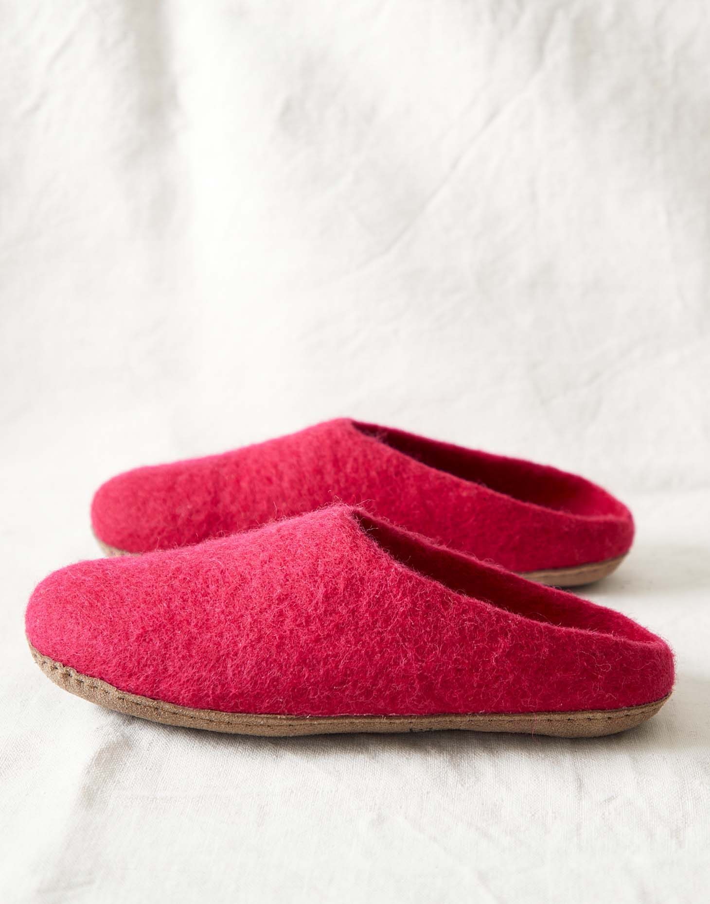 Women's Handmade Eco Felt Suede Sole Mule Slippers – Raspberry